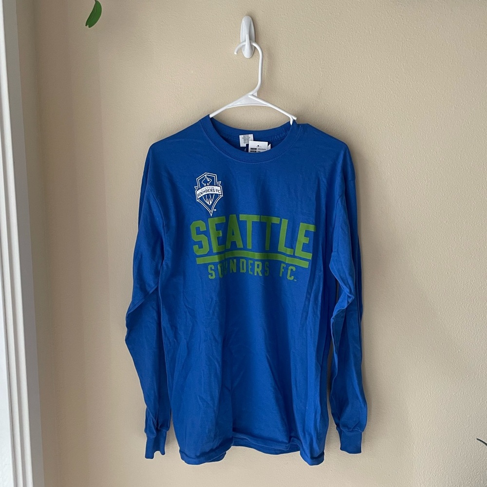 NWT Seattle Sounders Long Sleeve